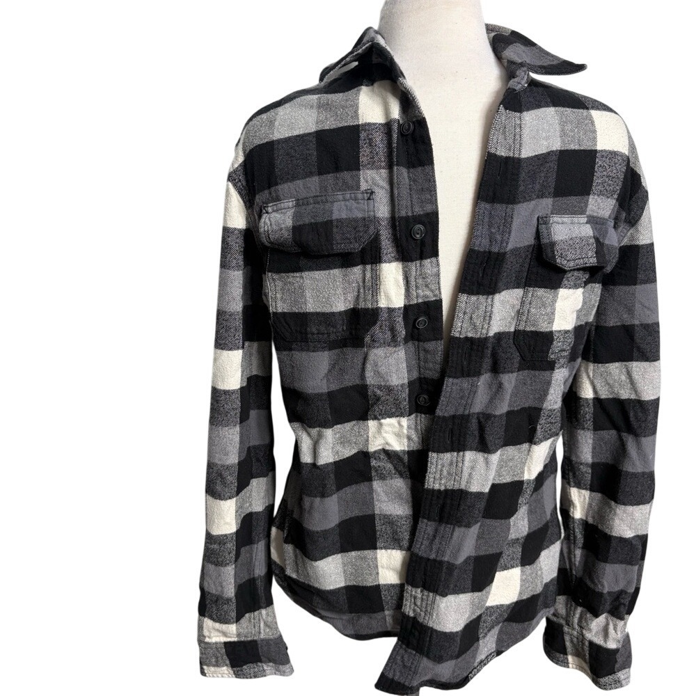 American Eagle Outfitters Heritage Flannel Shirt Medium Buffalo Plaid Grey Black